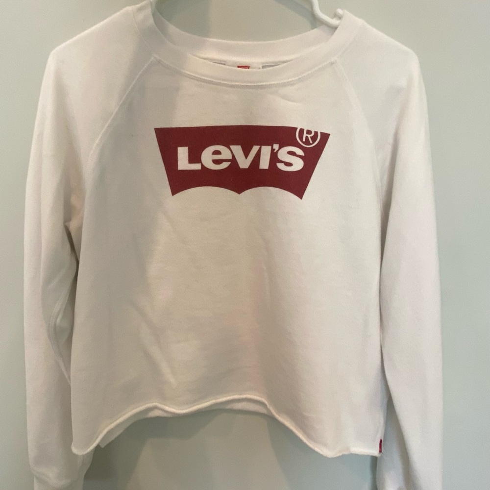 Cropped Levi’s Sweatshirt: Size Medium